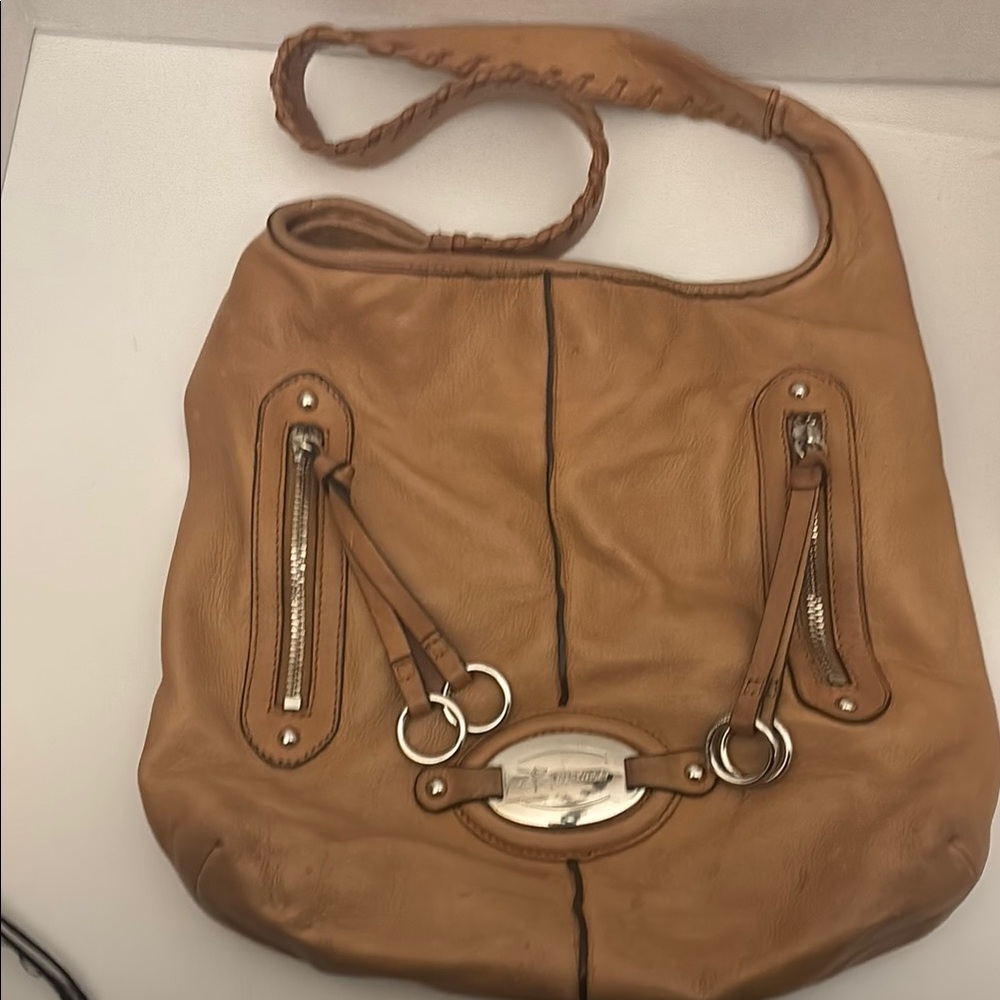 B MAKOWSKY  Tan Leather Shoulder Bag